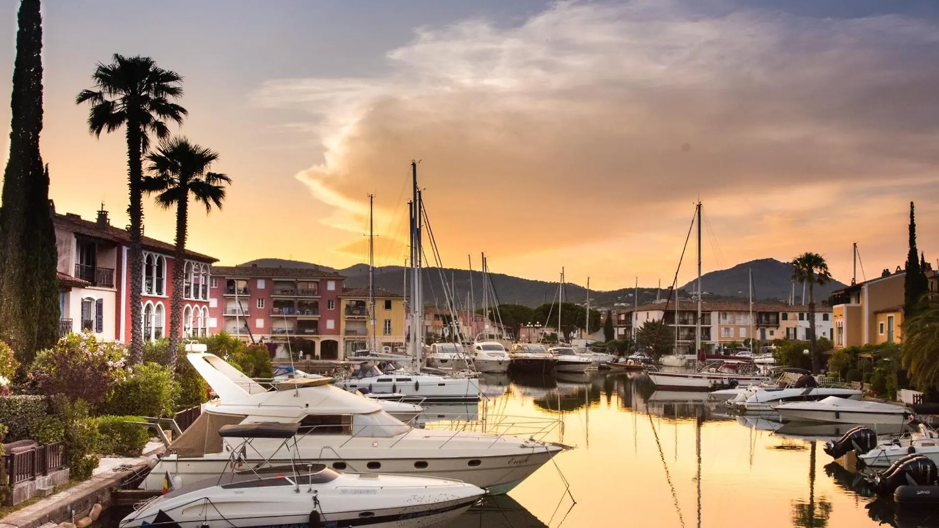 Lovely 3-Room Apartment With Ac And Wifi - Lift Grimaud 0*,  France
